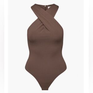 Aritzia Babaton Contour Twist Bodysuit